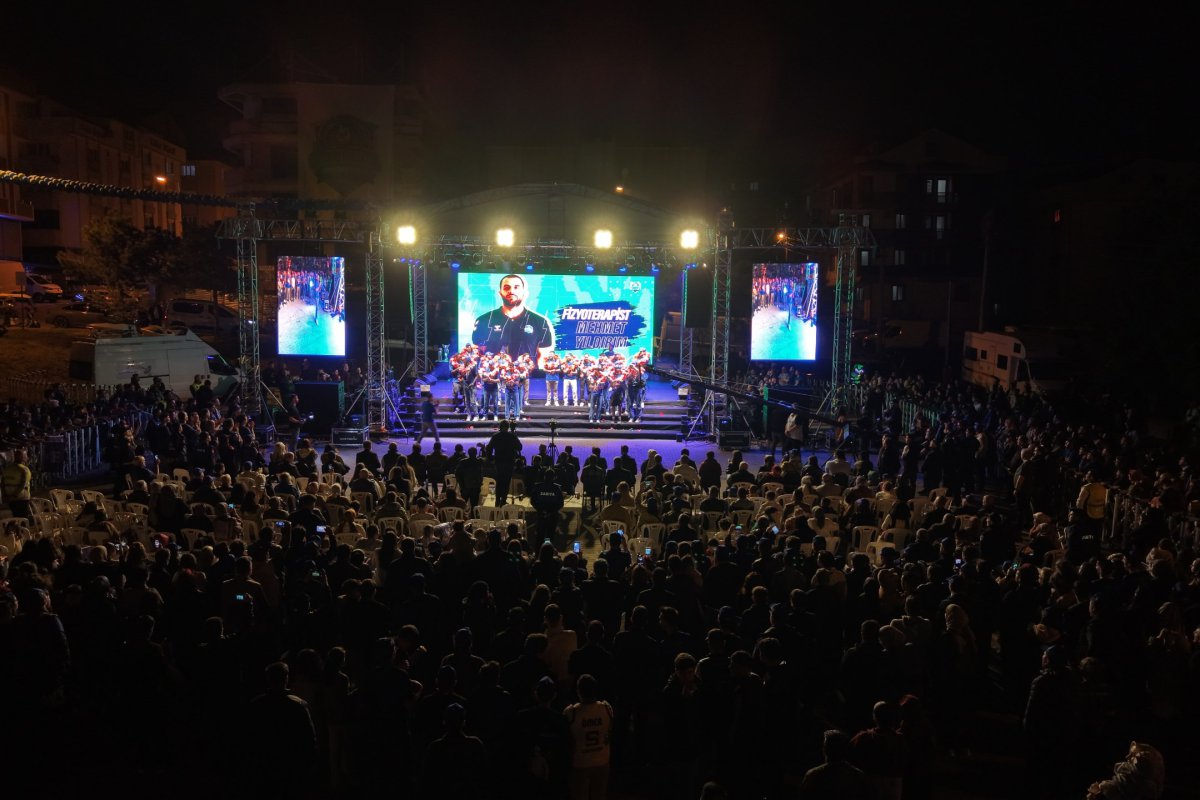 Şampiyon takım, şampiyon taraftarıyla buluştu