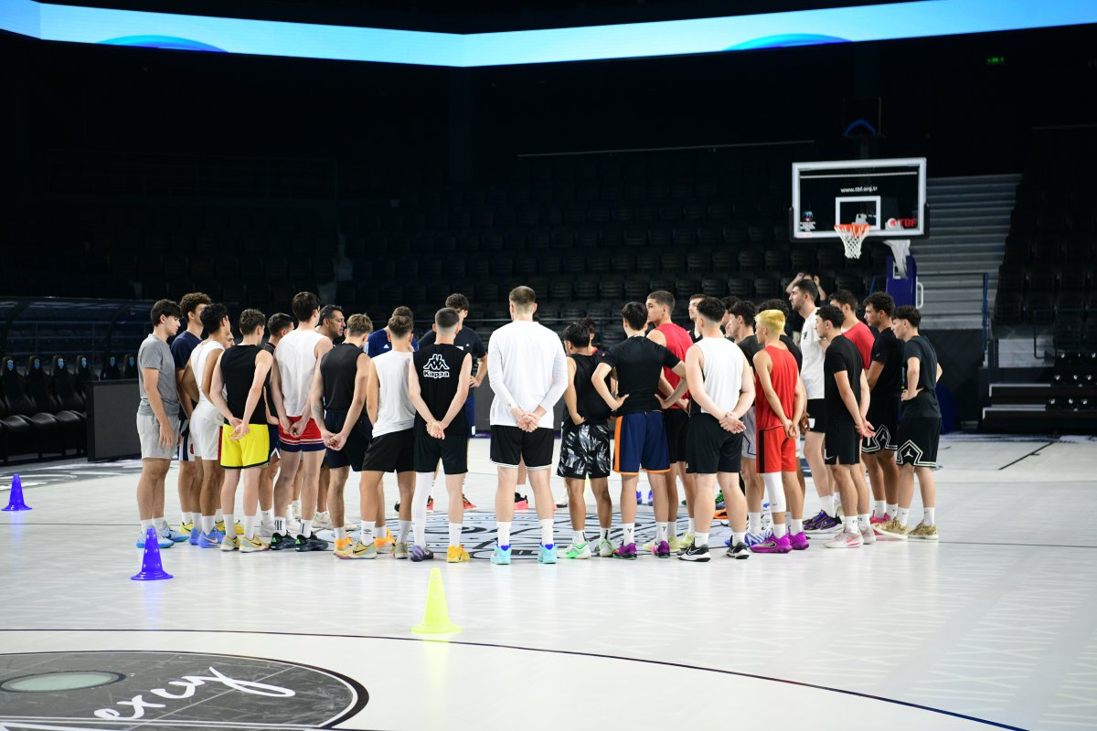  Çayırova’da, geleceğin basketbolcuları seçmelerde ter döktü
