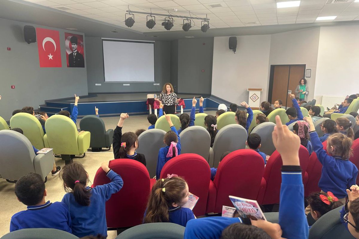 Çayırova Kitap Günleri’nin heyecanı okullarda da yaşanıyor