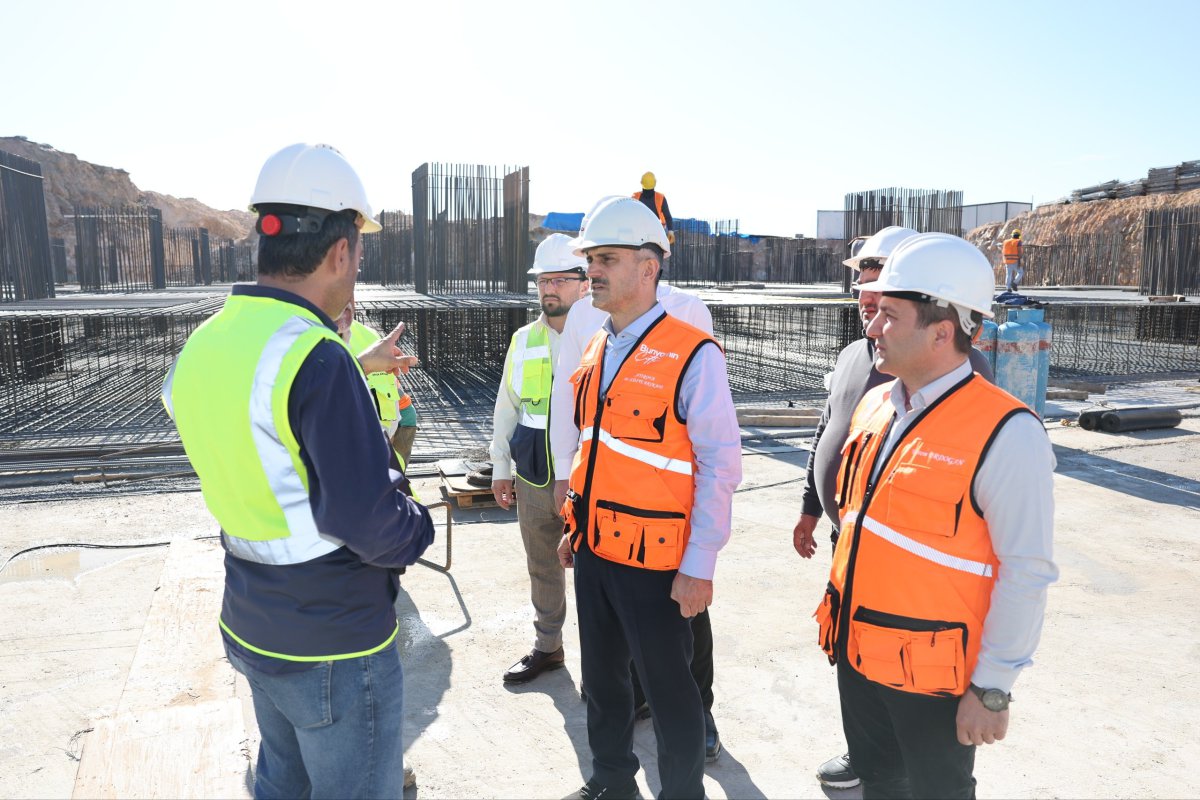 Çiftçi’den Çayırova Devlet Hastanesi inşaatında inceleme