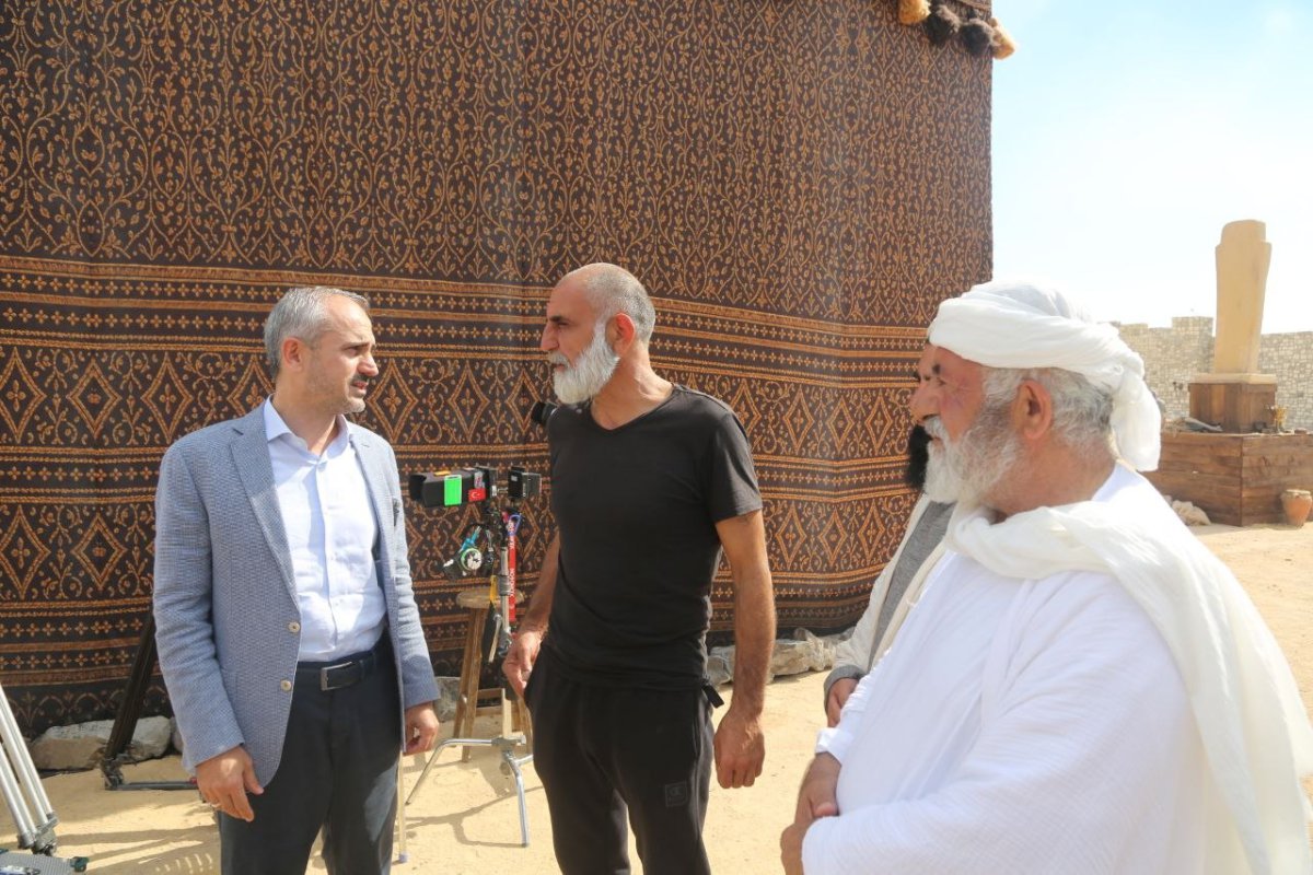 Başkan Çiftçi’den Sancı; İslamiyet’in Doğuşu setine ziyaret