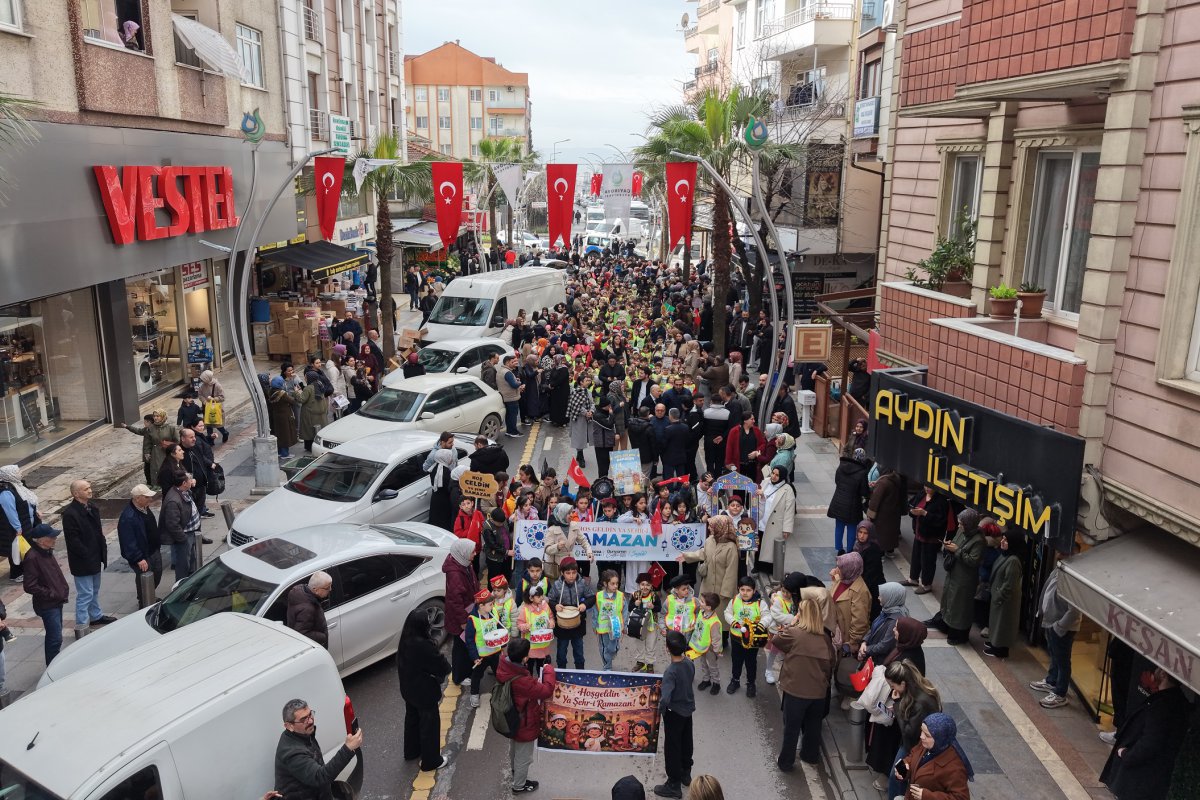 Çayırova’da Ramazan coşkuyla karşılandı