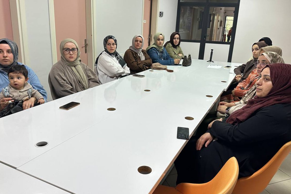 Çayırovalı veliler, rehberlik servisi hizmetiyle bilgileniyor