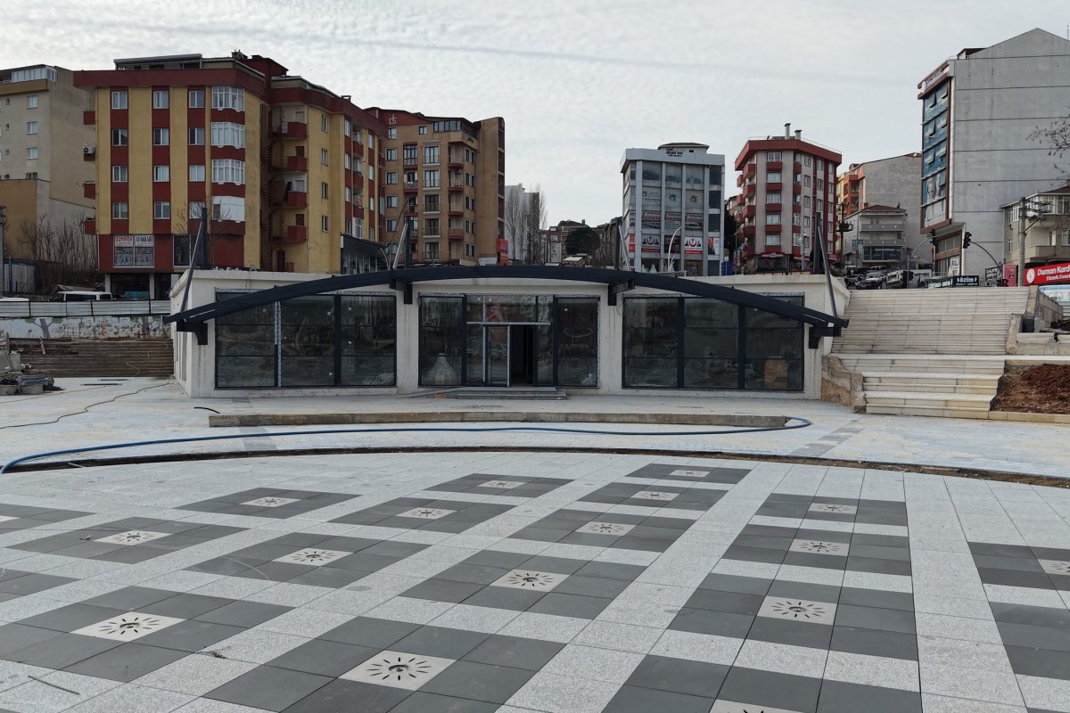 Kent Meydanı’nda çalışmalar tam gaz devam