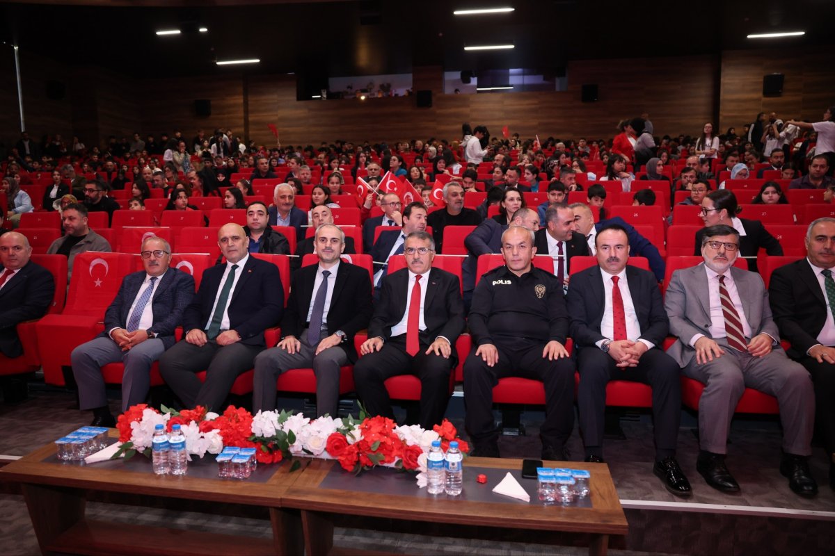  Cumhuriyetimizin 103. yılı Çayırova’da kutlandı