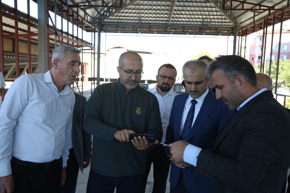  Başkan Çiftçi’den yeni kitap kahve inşaatında inceleme