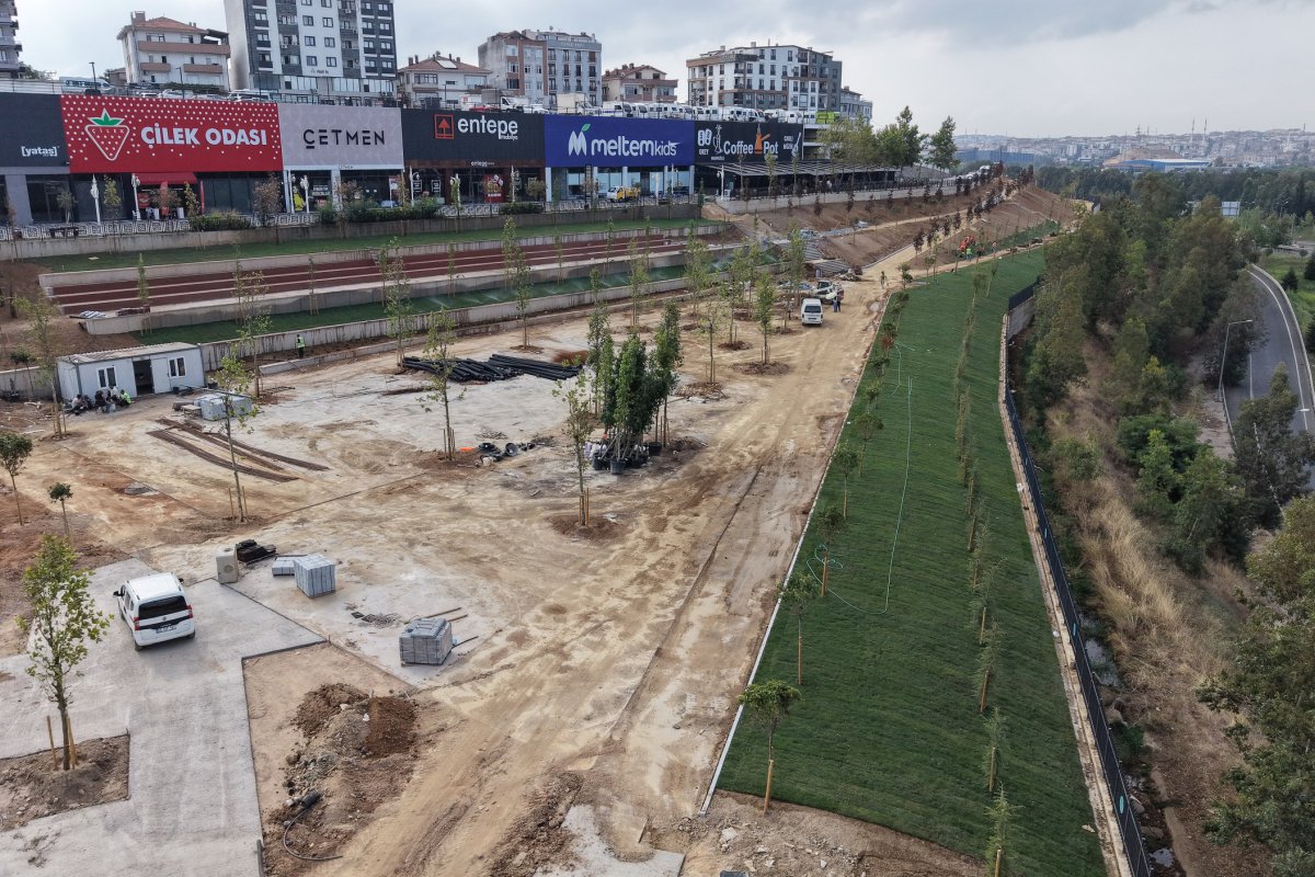 Çayırova’nın yeşil alanlarında yenileme çalışmaları sürüyor