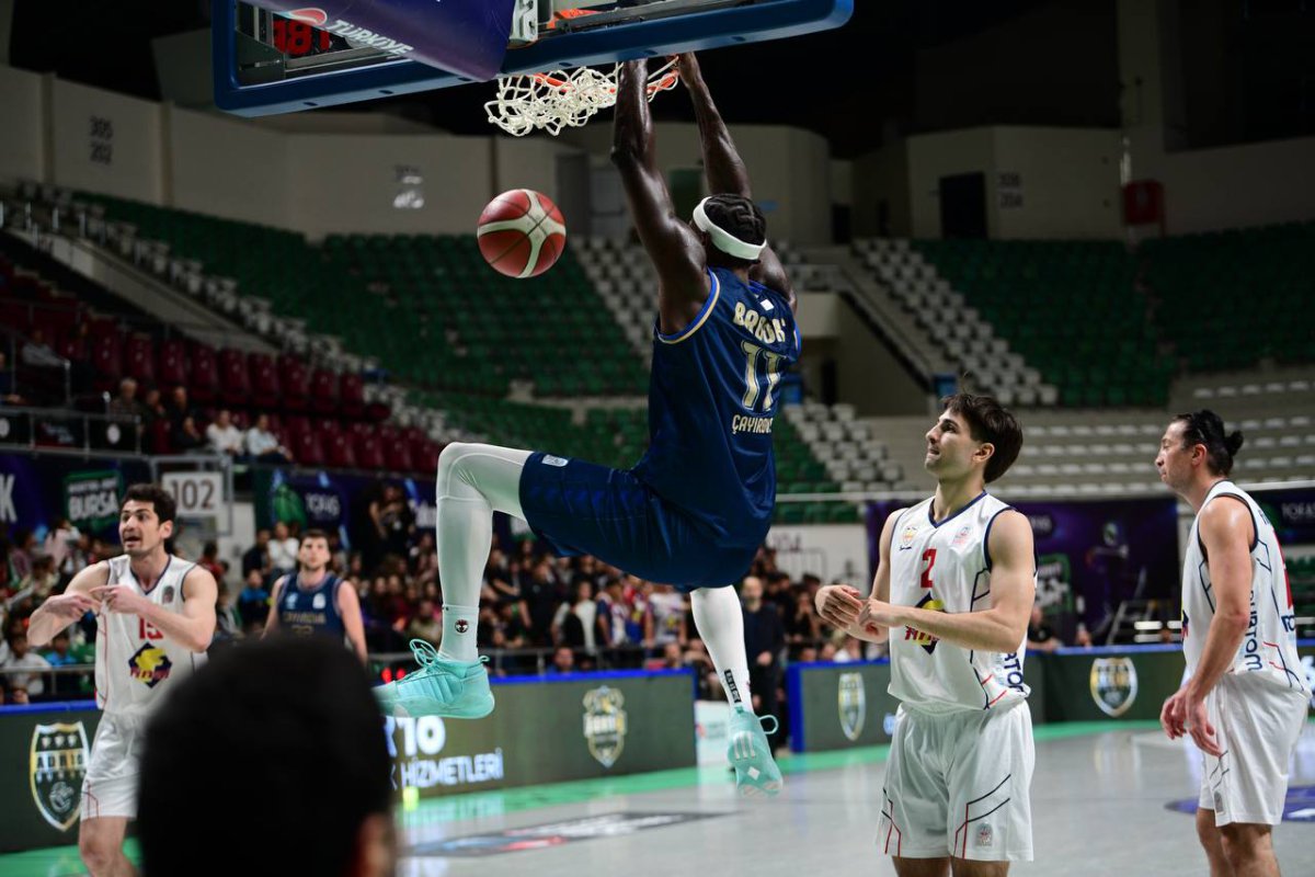 Çayırova Belediyesi, Finalspor’u yendi liderliğini sürdürdü