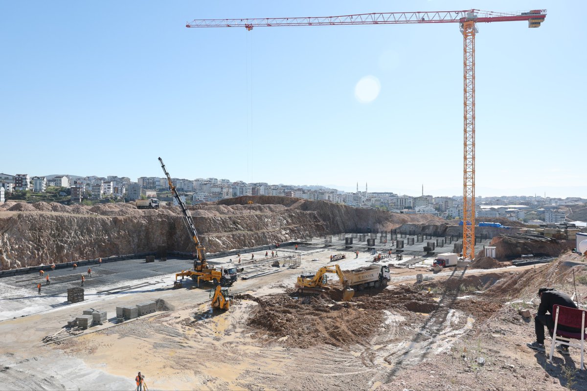 Çiftçi’den Çayırova Devlet Hastanesi inşaatında inceleme