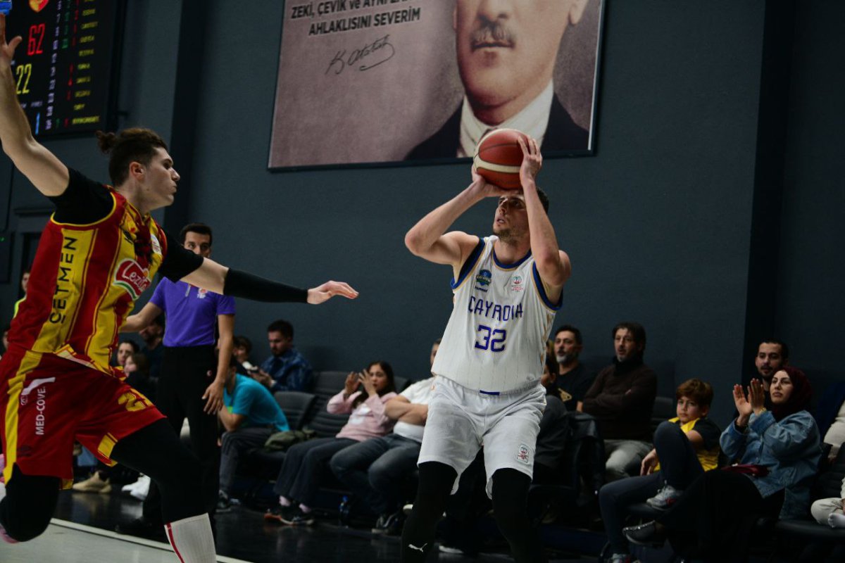 Çayırova Belediyesi, Göztepe karşısında galip