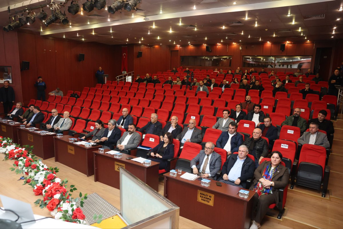 Çayırova’da yeni yılın ilk meclis toplantısı gerçekleştirildi