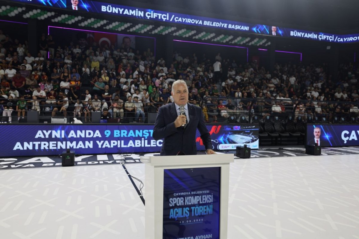  Çayırova Belediyesi Spor Kompleksi görkemli bir törenle açıldı