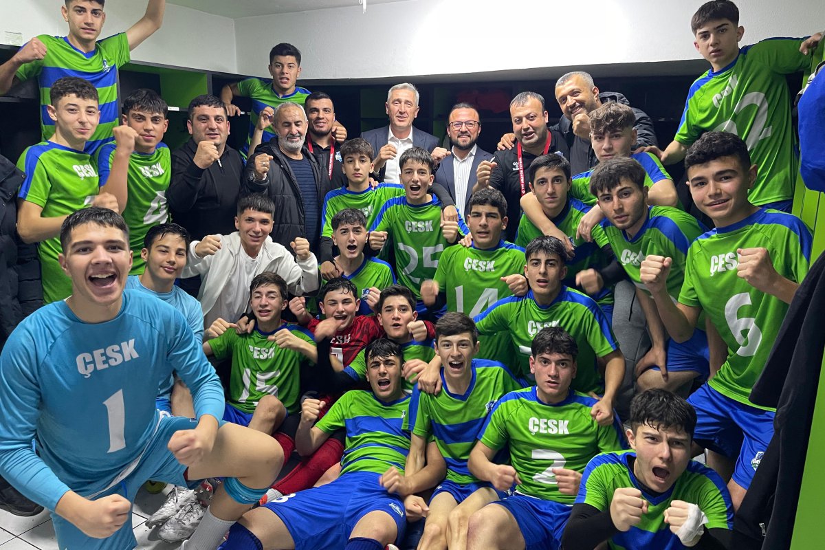 ÇESK u-16 Futbol Takımı şampiyon oldu