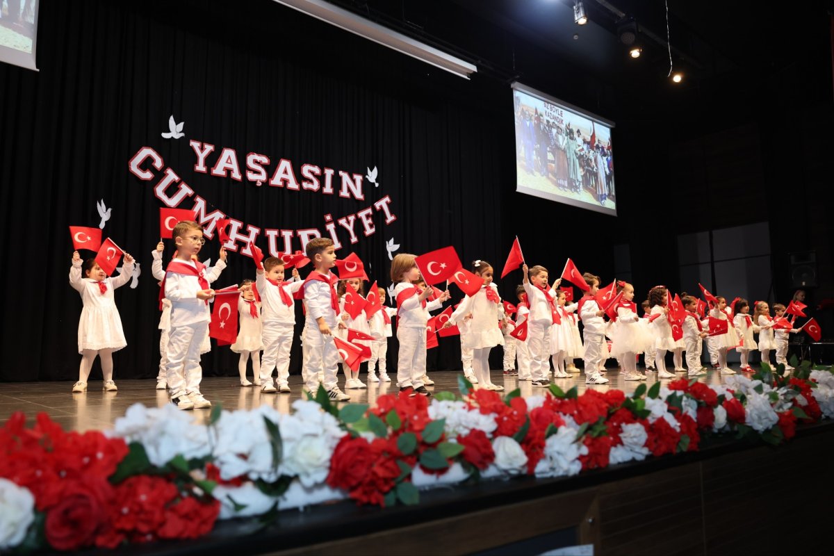 Çocuk kulüplerinde 29 Ekim Cumhuriyet Bayramı coşkusu