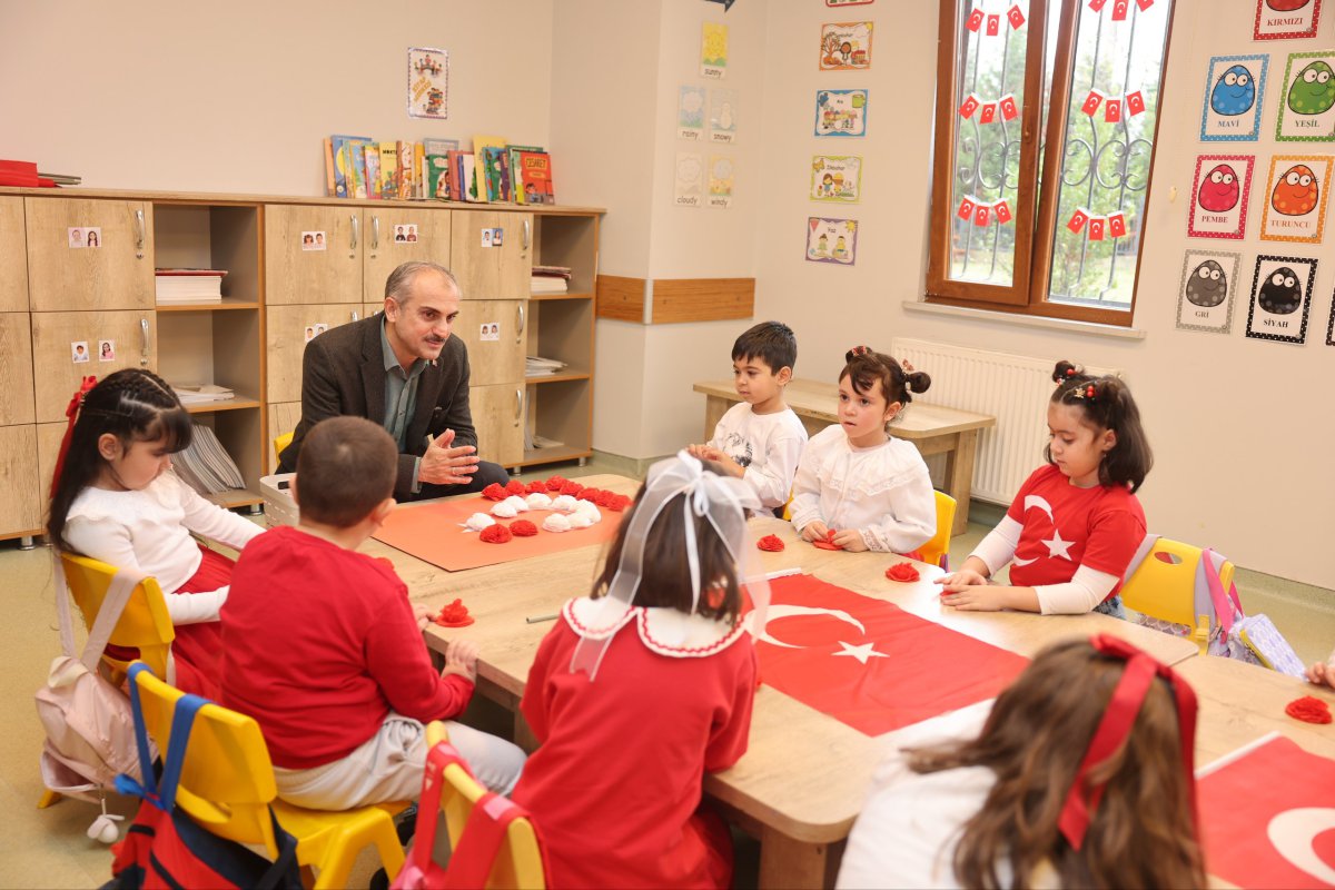 Çayırova’daki çocuk kulüplerinde bayrak coşkusu