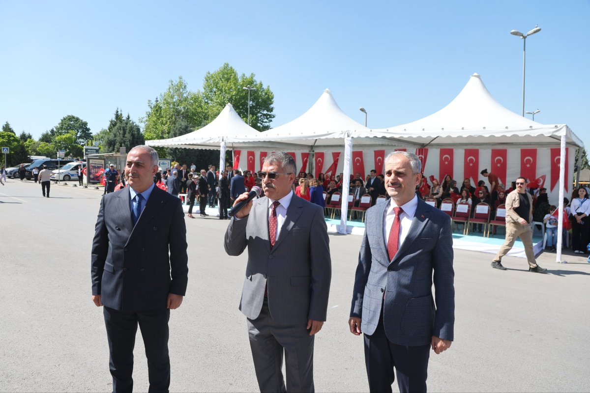 Çayırova’da 19 Mayıs coşkusu