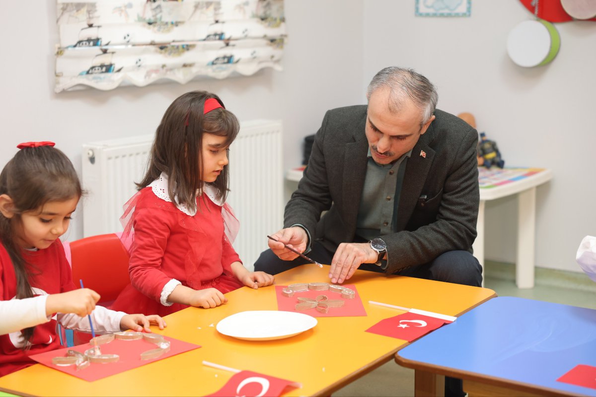 Çayırova’daki çocuk kulüplerinde bayrak coşkusu
