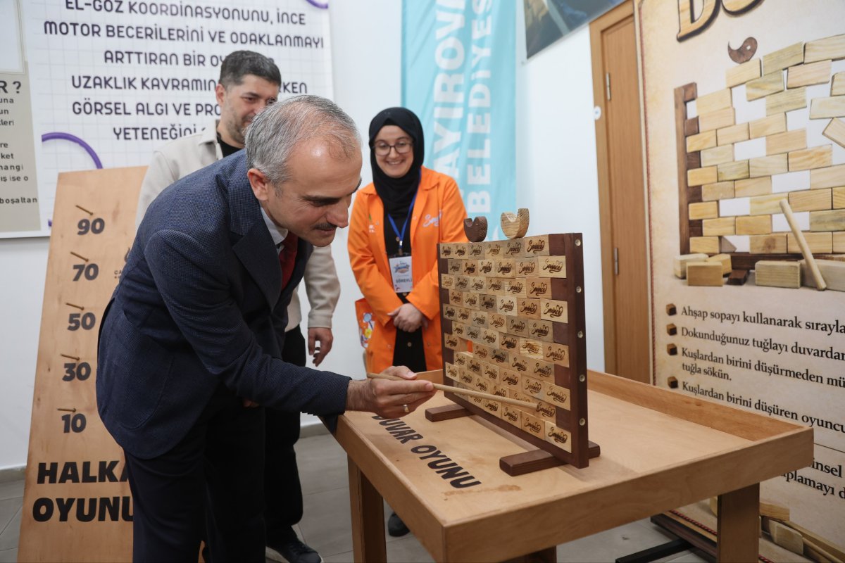 Çayırova Belediyesi 2. Bilim Şenliği ziyarete açıldı