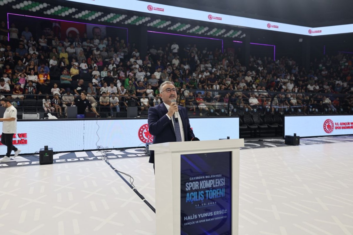  Çayırova Belediyesi Spor Kompleksi görkemli bir törenle açıldı