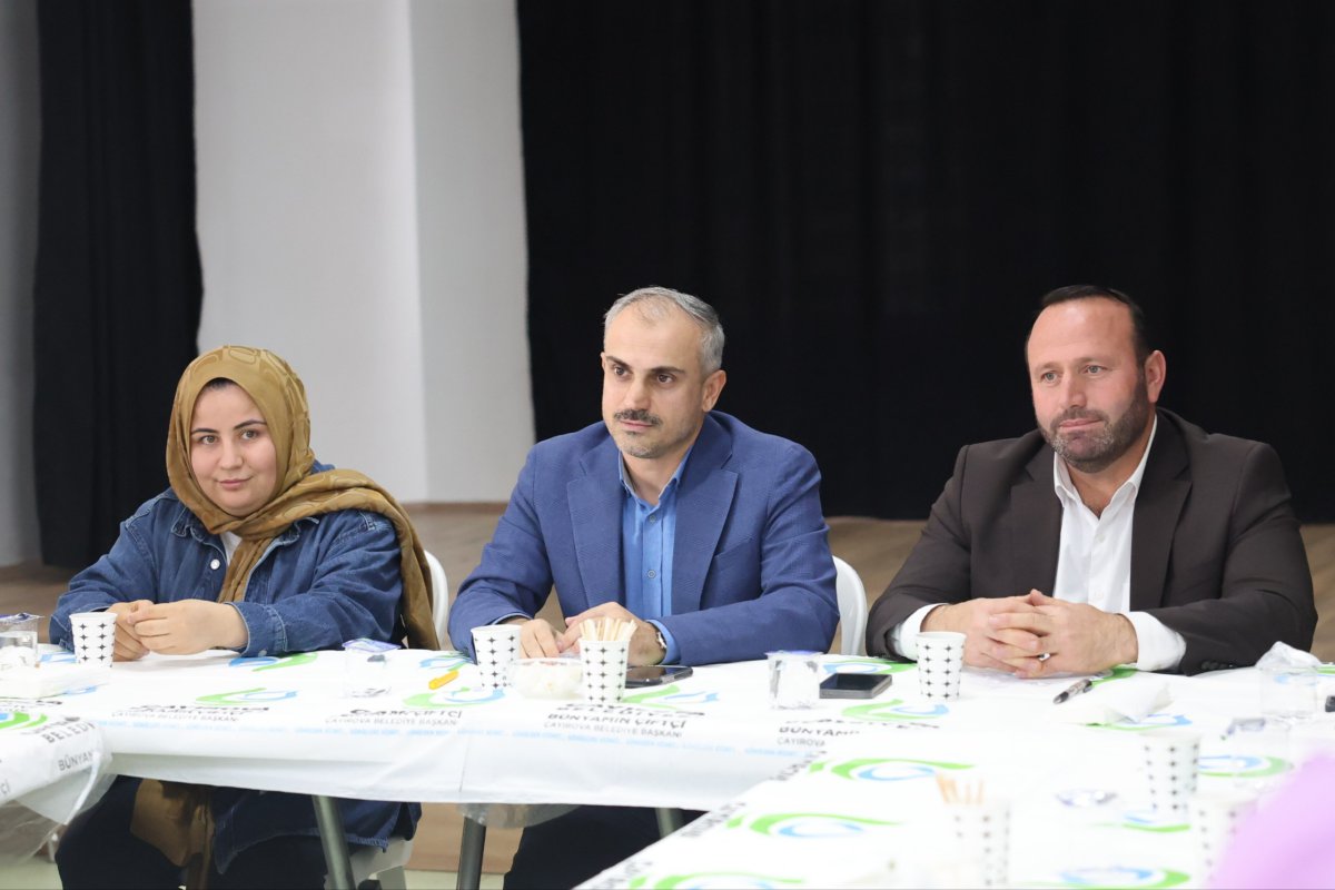  Çiftçi, Akse Bilgi Evi’ndeki kursiyer ve velilerle bir araya geldi