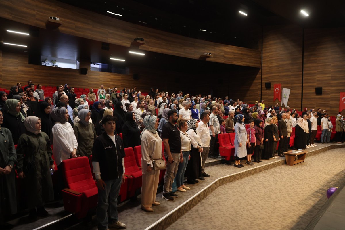 Çocuk kulübü öğrencileri Kur’an’a geçme heyecanı yaşadı