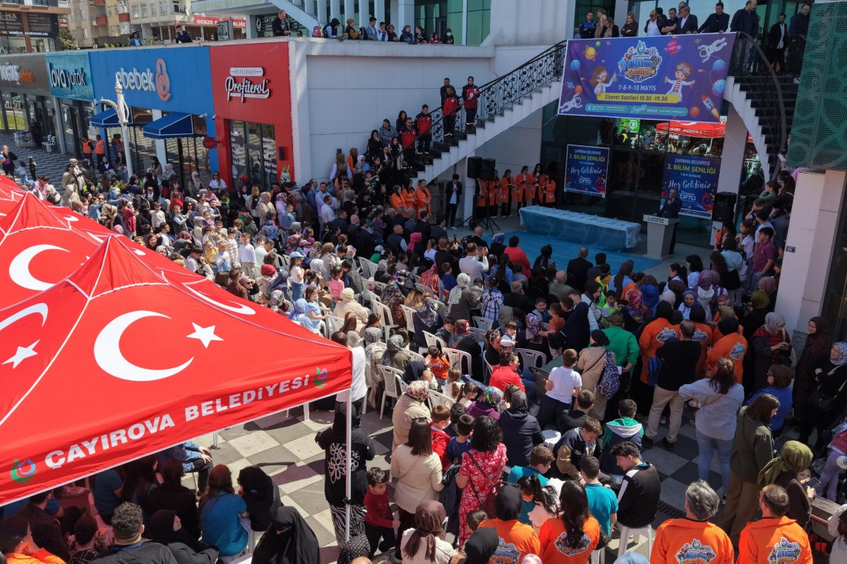 Çayırova Belediyesi 2. Bilim Şenliği ziyarete açıldı