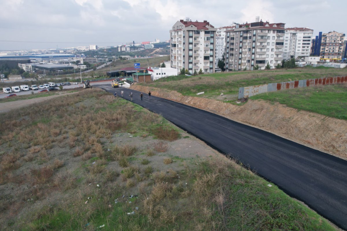 Çayırova’da yol yenileme çalışmaları hızla sürüyor