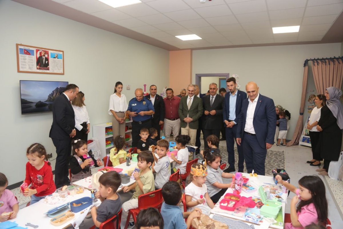 Çayırova’da yeni eğitim-öğretim döneminin ilk ders zili çaldı