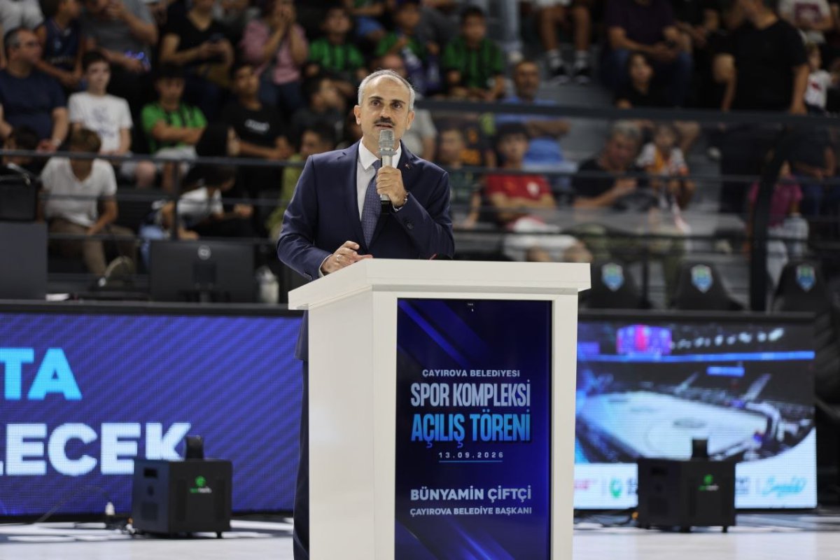  Çayırova Belediyesi Spor Kompleksi görkemli bir törenle açıldı