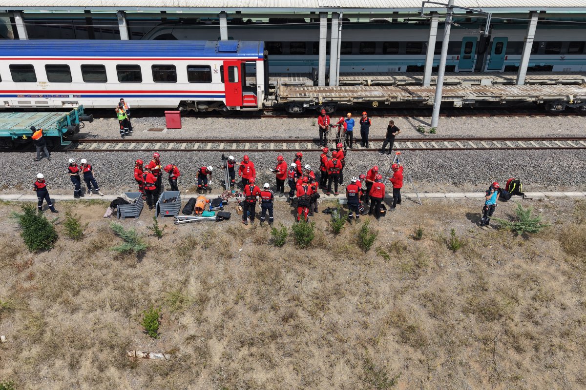ÇAK-TİM’den başarılı tren kazası tatbikatı