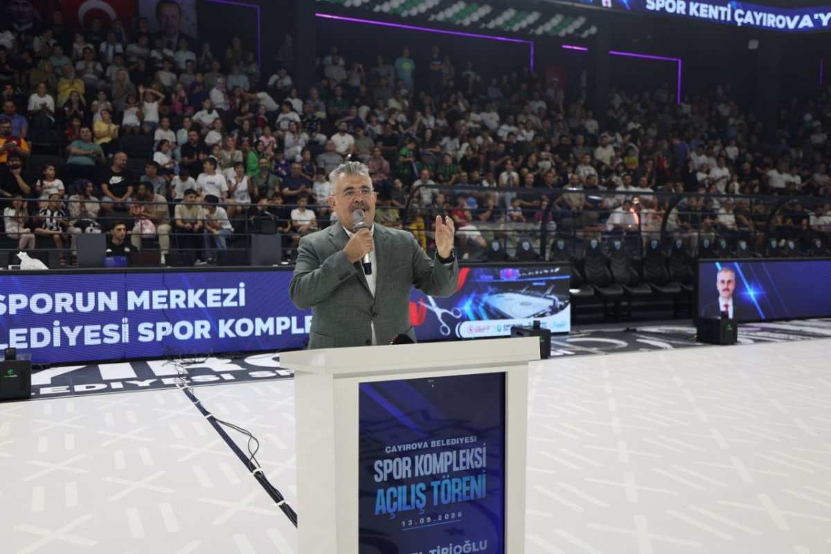  Çayırova Belediyesi Spor Kompleksi görkemli bir törenle açıldı