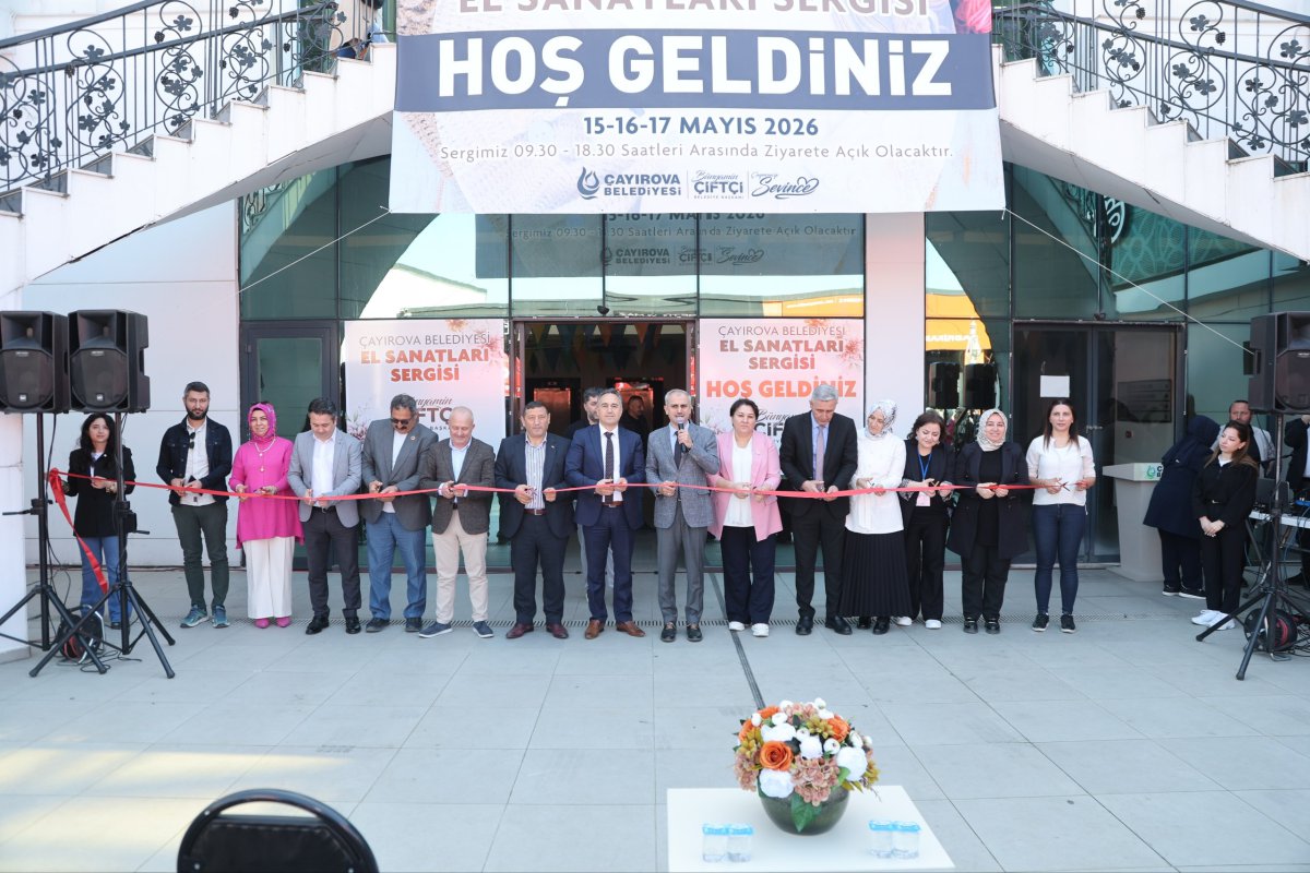 Çayırova’da ‘El Sanatları Sergisi’nin kurdelesi kesildi